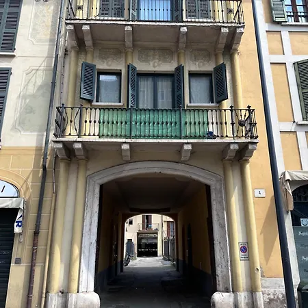Mansardina Di Piazzale Garibaldi Brescia
